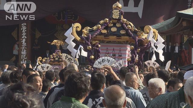 三社祭・宮出し始まる 浅草に威勢のいい声響く
