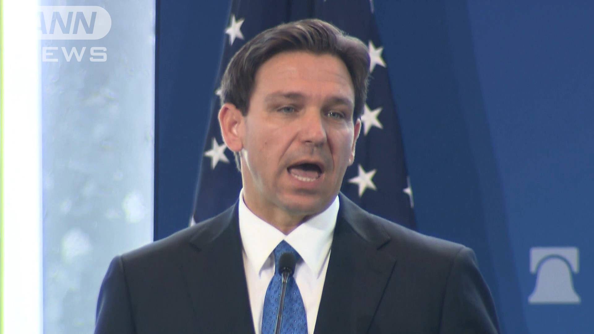 ディズニーがフロリダ州知事提訴 性的少数者の教育めぐり対立