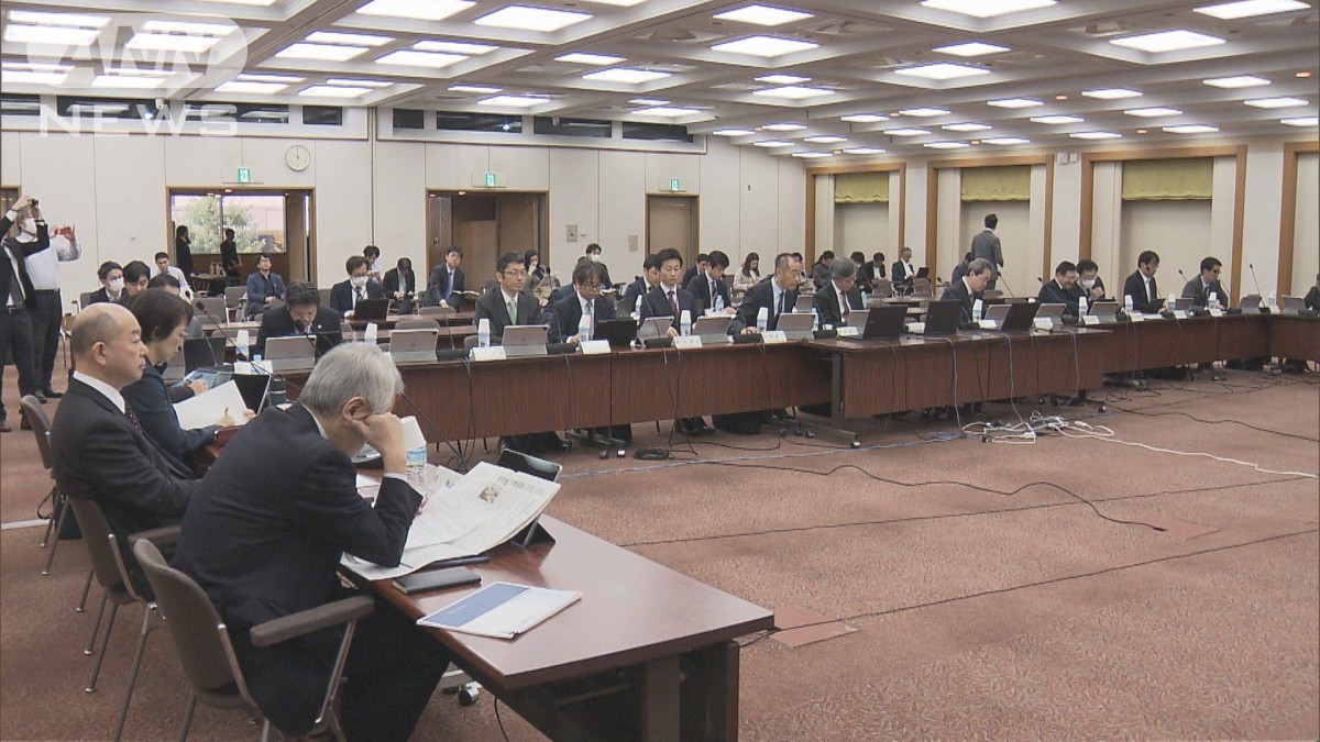 「高額療養費制度」上限引き上げの試算で保険料最大4300億円削減　厚労省