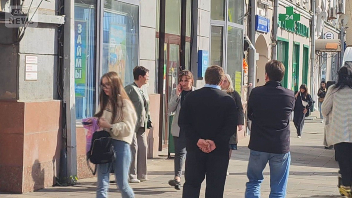 ロシア　個人ローンの延滞額　過去最高の3兆円近くに　消費者金融の利用者が急増