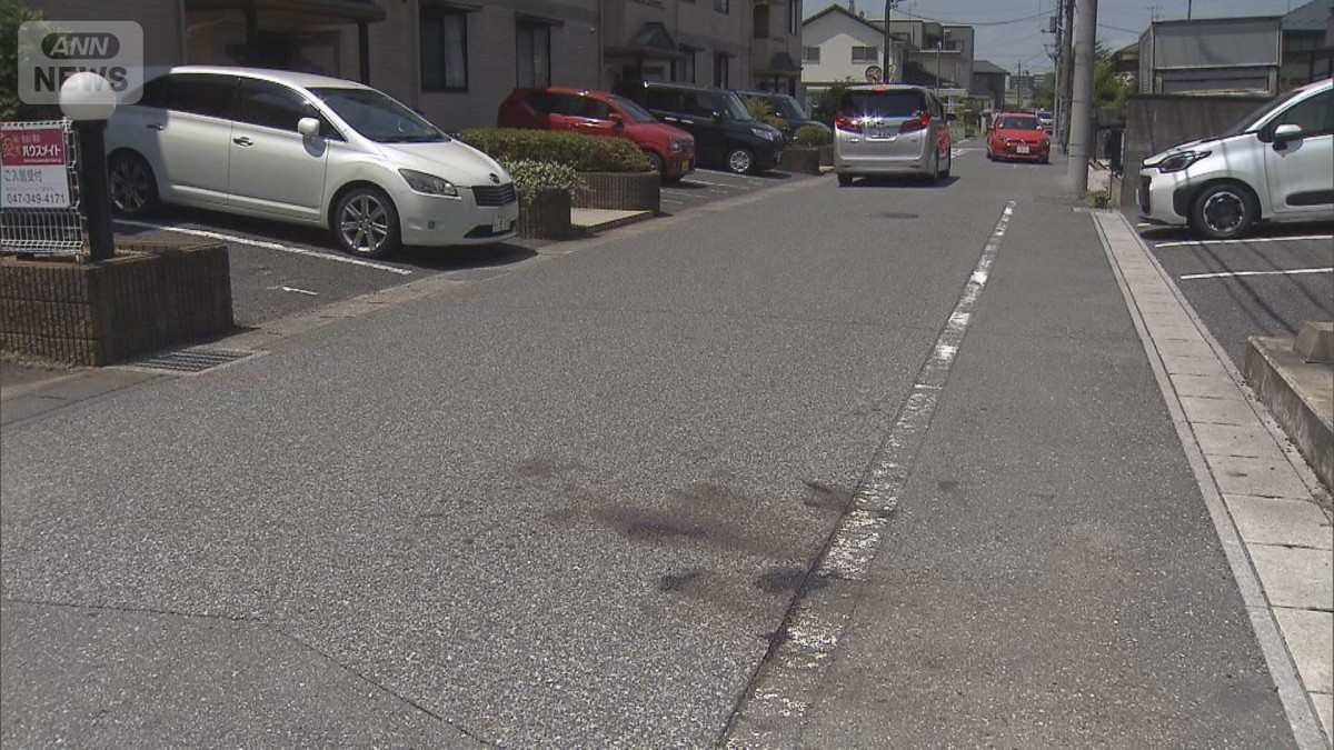 車に振り落とされ40代男性が重傷　殺人未遂事件として捜査　千葉県警