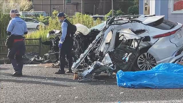 信号機に衝突…車は大破　23歳男性死亡　福島 2025年08月30日(土)