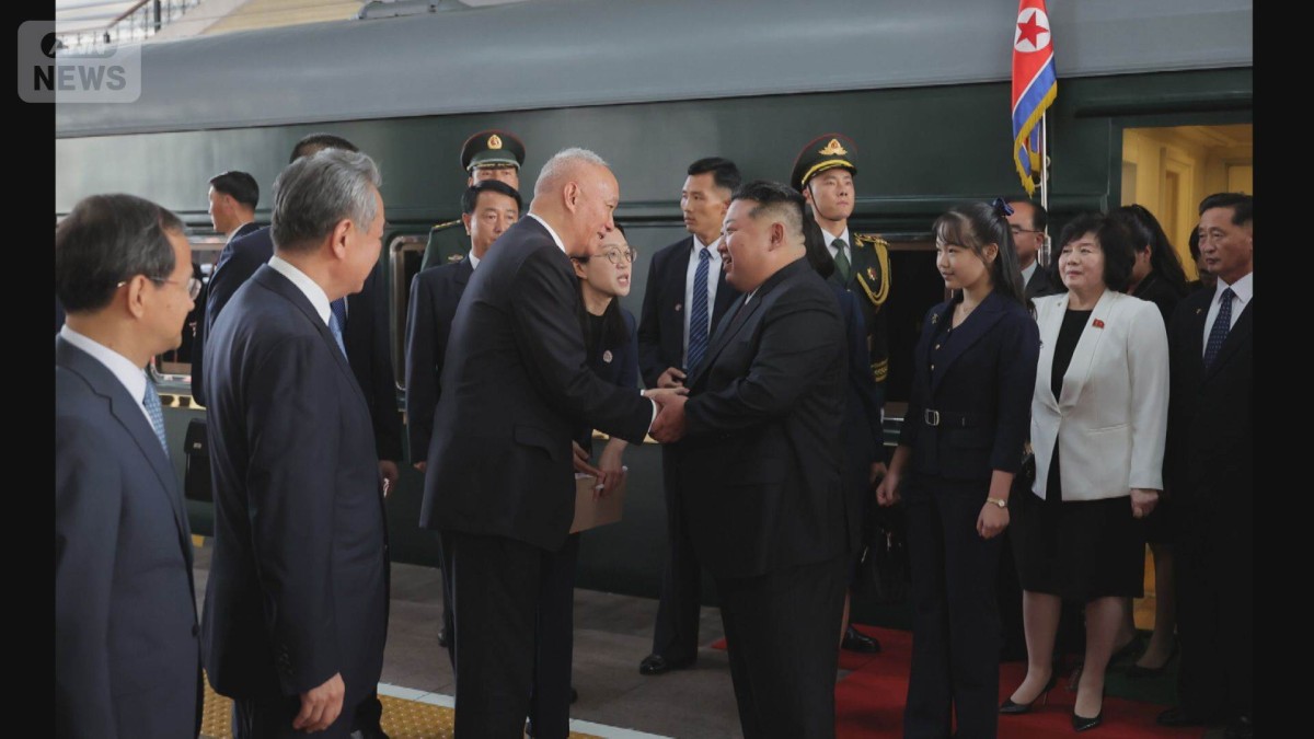 金総書記訪中に娘ジュエ氏が同行　韓国メディア「次期指導者と国際社会で宣言」