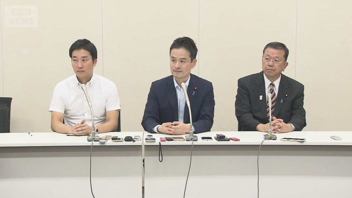 維新　3人の衆院議員が離党届提出