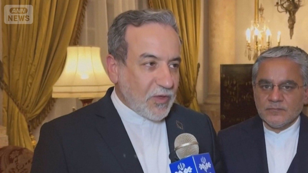 高濃縮ウランは「爆撃された施設のがれきの下」イラン外相が明かす