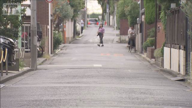 路上強盗　現金奪って男ら逃走　2人けが　神奈川・藤沢市