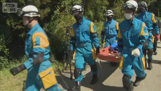 石川・小松市で土砂崩れ　行方不明の男性の捜索続く