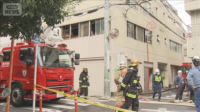 【速報】東京・千駄ヶ谷の飲食店で火事　男性2人けが