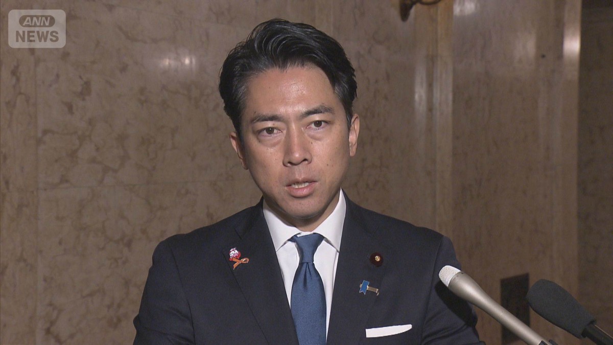 小泉防衛大臣「原子力潜水艦の可能性も含め」