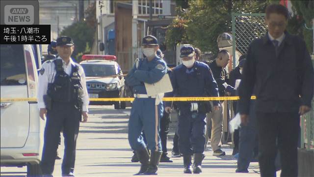 路上駐車中の車内から男性2人の遺体　埼玉