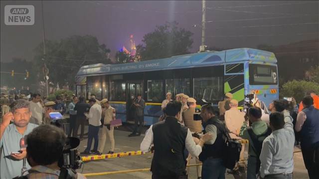 インド観光名所で車爆発　8人死亡 テロ事件の可能性も視野に捜査