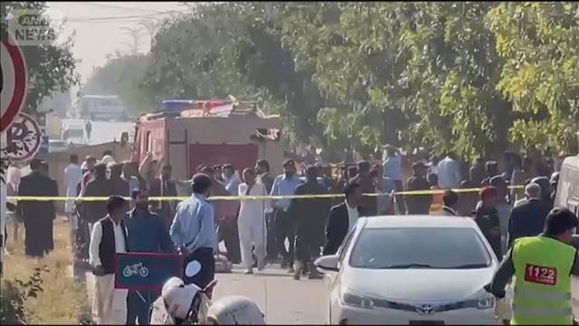 パキスタンで自爆テロか　12人死亡　裁判所外で車が爆発　負傷者20人以上
