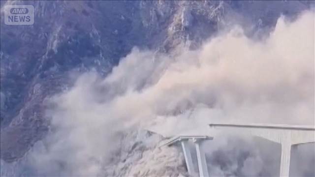 中国・四川省　地滑りが発生し橋が崩落　全長758メートルの橋は1月に完成