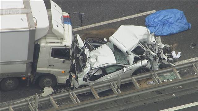 トラック運転手の男逮捕　埼玉・圏央道事故2人死亡