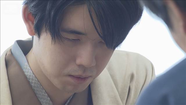 将棋・竜王戦第4局　藤井聡太竜王が勝利　5連覇で「永世竜王」資格を獲得