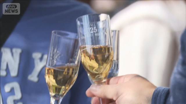 新酒ワインの季節到来！秋空の下で堪能　山梨ヌーボーまつり