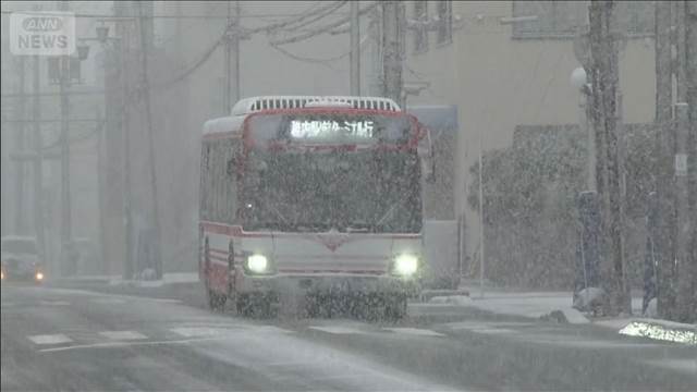 前線通過 北日本は荒天警戒　日中10月並みも夜は冷え込む