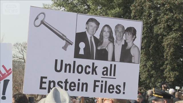 エプスタイン氏の資料公開法案　米議会下院で可決　議事堂前で被害訴える集会も