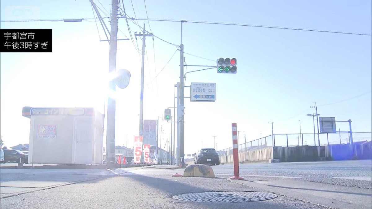 横断歩道で自転車の母子はねられる 母親は意識不明の重体 男児も重傷　車運転の女逮捕
