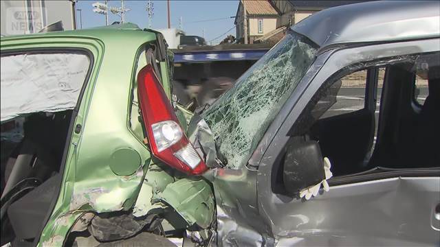 大型トラックなど9台の事故 7人を病院に搬送 うち2人重傷　静岡・浜松市