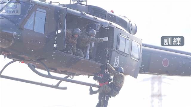 “首都直下地震”想定で大規模訓練　ヘリコプターで空中放水も　東京消防庁