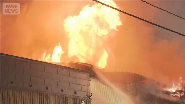 函館火災 約17時間後に鎮火　警察と消防の実況見分始まる
