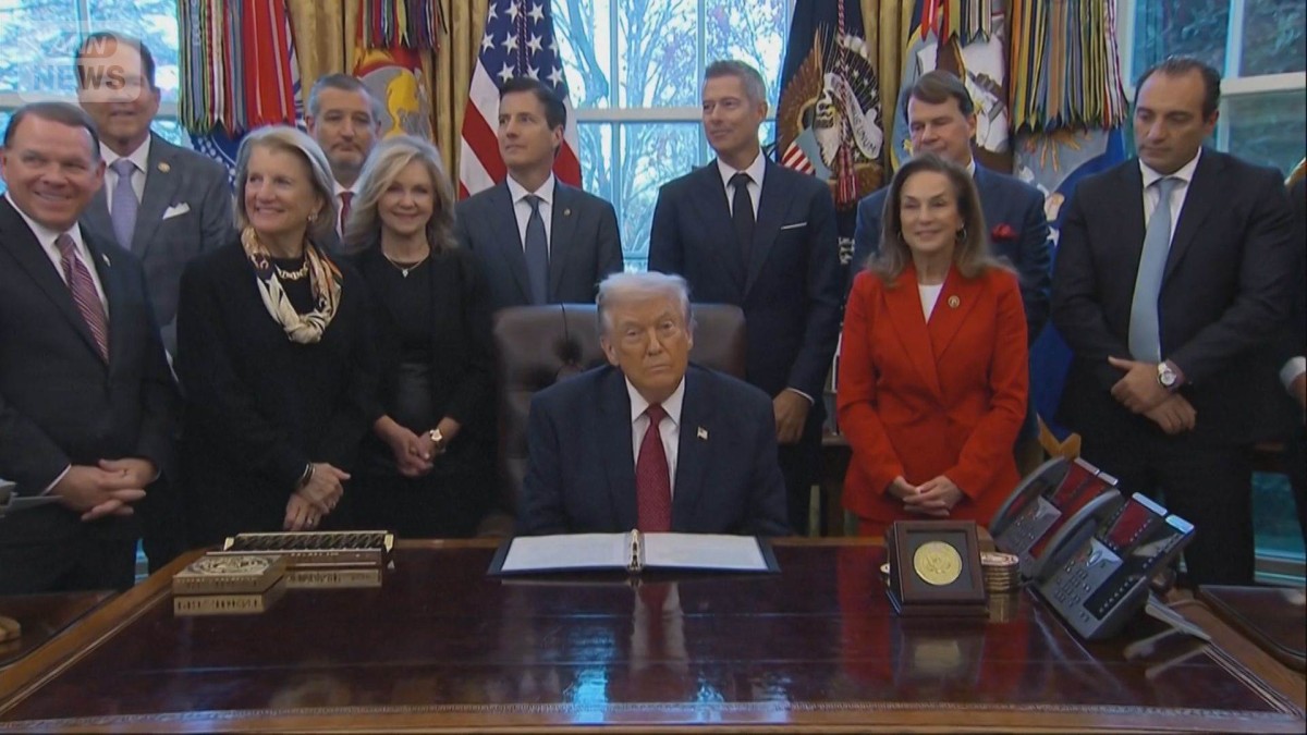 トランプ大統領　日本の小型車「とてもキュート」アメリカでの生産・販売の承認を指示