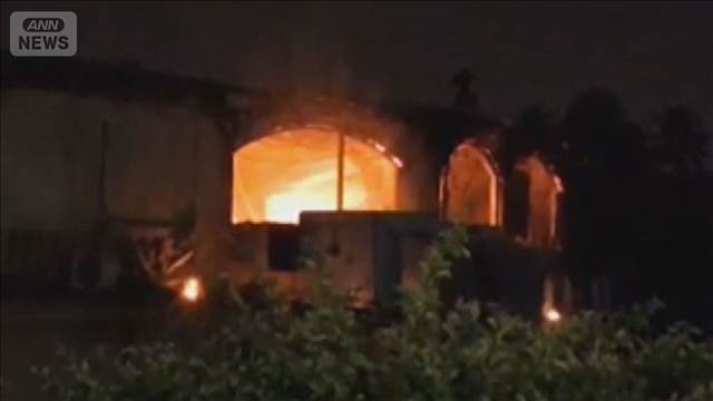 インドのナイトクラブで火災 25人死亡　出火原因は爆竹