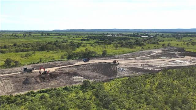 釧路湿原のメガソーラー建設現場にガラスや金属くず　廃棄物処理法違反か