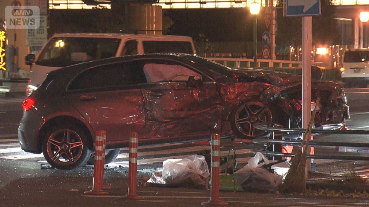 千代田区の交差点で乗用車2台の事故　4人けがで病院搬送も命に別状なし