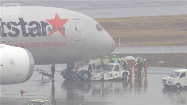 【速報】成田空港で飛行機けん引車両から発煙 乗客は降機後でけが人なし
