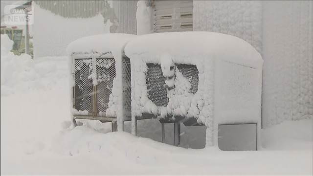 北日本に冬の嵐　北海道で記録的大雪と暴風 一時3.6万戸が停電