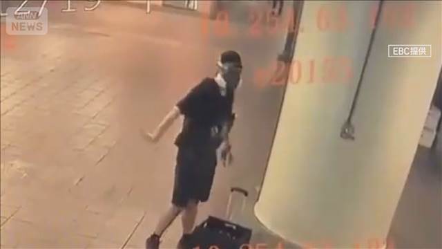 【速報】地下鉄構内で発煙弾投げ　刃物で通行人刺す…台湾中心部で無差別襲撃か