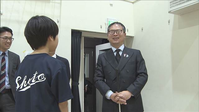スポーツ庁長官 部活動改革に取り組む学校を視察