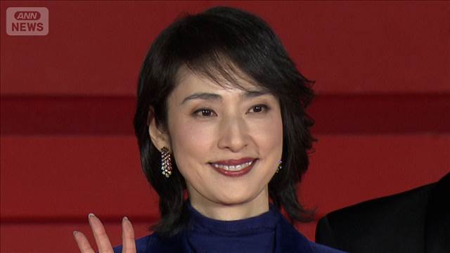 天海祐希の“鋭い眼光”が佐々木蔵之介をじわじわと追い詰める【芸能動画】