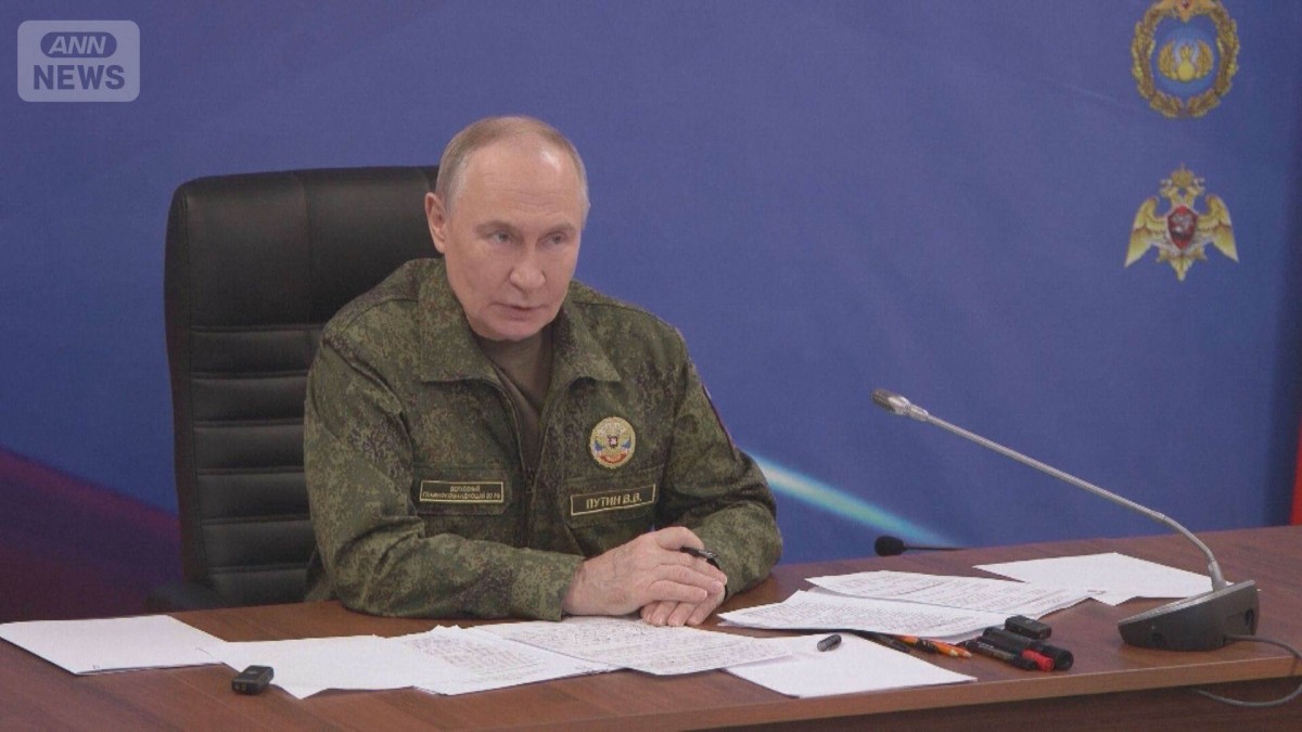 プーチン氏「平和的解決を望まないなら武力で解決」　米ウクライナの首脳会談前に牽制