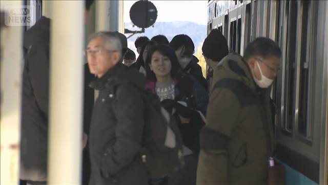 青森 JR八戸線 全線で運転再開「通学で使えてうれしい」　8日の地震で被害