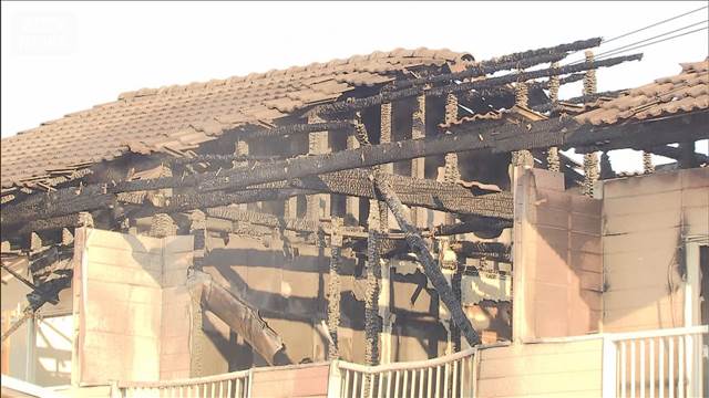 木造2階建てのアパートで火事　1人死亡 住人か　栃木・足利市