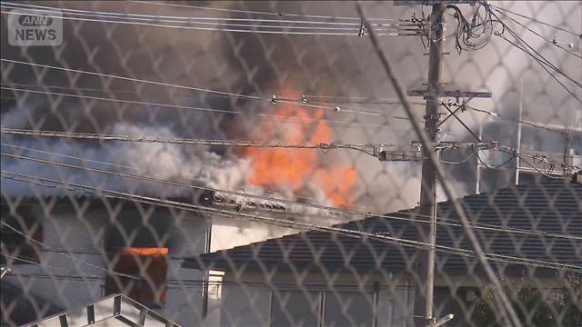 大分市で住宅火災　住人女性と連絡とれず「窓開けたら炎がすごかった」