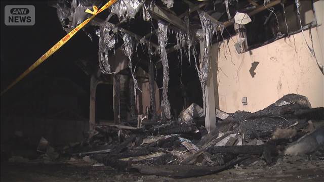 木造2階建て住宅が全焼　1人死亡　92歳女性けが　茨城・下妻市