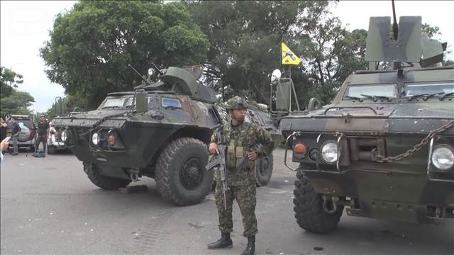 ベネズエラ暫定大統領が正式就任　コロンビア国境で警戒　今後は…