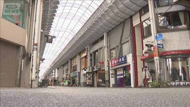 ボンネットに警察官乗せて走行　殺人未遂などの疑いで男を逮捕