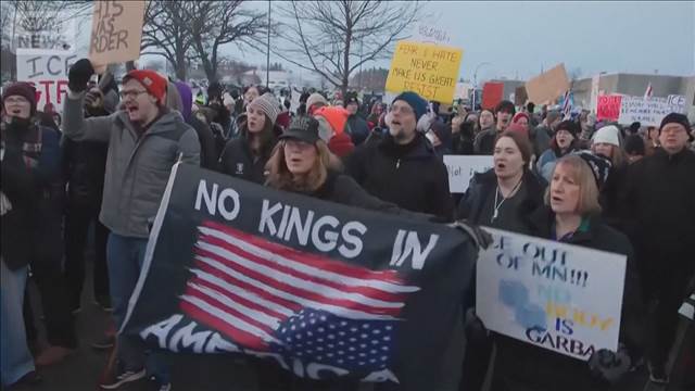 ICE女性銃撃事件で抗議活動広がる　ニューヨークも抗議デモ　捜査がFBIに移管に