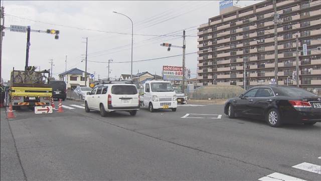 交差点で出合い頭の事故　1人重体　愛知・あま市