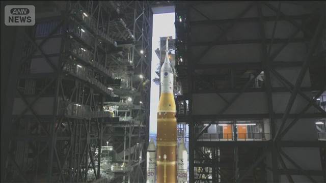 有人月周回飛行へ機体公開　NASA　早ければ2月6日にも打ち上げ