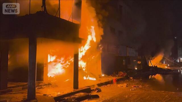 パキスタン南部カラチのショッピングモールで火災　3人死亡20人以上負傷