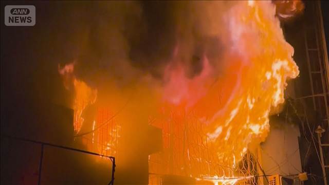 パキスタンの商業施設で大規模火災　6人死亡　65人以上が不明