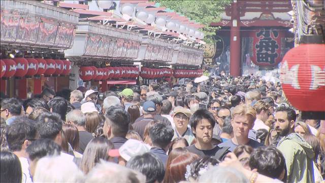 去年の訪日外国人は4270万人　初めて4000万人を突破　消費額も過去最高の9兆5000億円