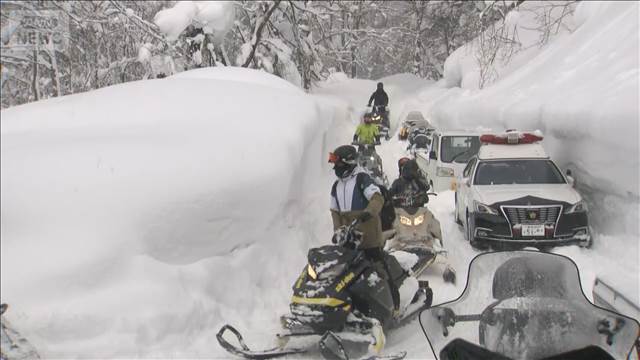 スノーモービルできのう入山　8人一時遭難　全員無事下山　青森・平川市
