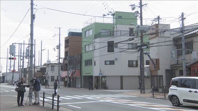 500m引きずられたか 女性死亡ひき逃げ 大阪・港区